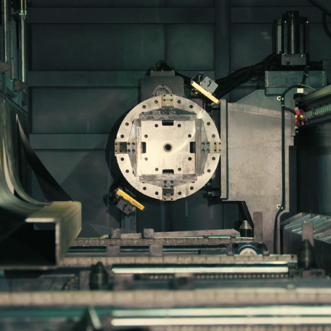 SUPERIOR TubeX Series Heavy-duty 3D Laser Profile and Pipe Cutting Machine - Image 2